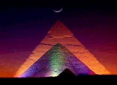 piramidi luce